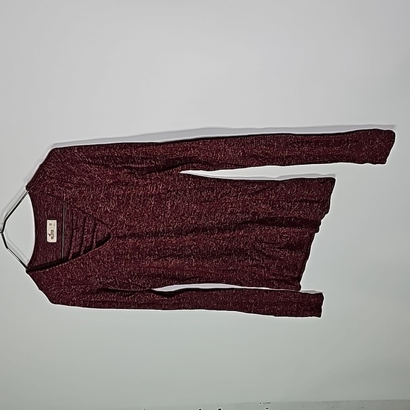 HOLLISTER xs maroon long sleeve shirt - Picture 2 of 6